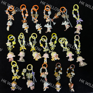 Llaveros de cadena estéticos Y2K, dijes para teléfono Skullpanda, cordón para teléfono con cuentas de mariposa y estrella, bonitos para mujer, 10 cm, precio bajo al por mayor - Product Image 6