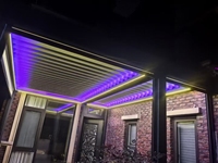 Système de gazebo à toit pliant amovible Ouverture motorisée étanche Fermeture à persiennes en aluminium Toit de pergola rétractable électrique