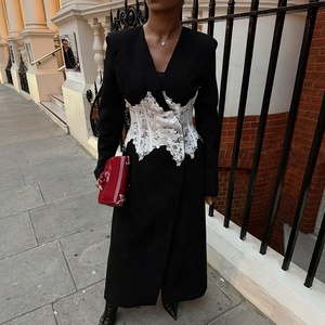 AIMEISI ファッションレース刺繍パッチワークロングレディーストレンチコートコントラストカラーエレガントレディースコート - Product Image 2