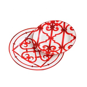 Vente en gros de vaisselle et d'assiettes en porcelaine fine de luxe de 8/10 pouces, style occidental, rouge, découpées en papier, pour la décoration de la maison - Product Image 6
