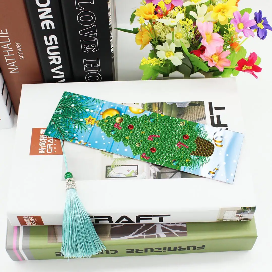 4 buah set DIY berlian Natal Bookmark salju Pria santa pohon dan rusa bersinar kristal berlian lukisan buku mark