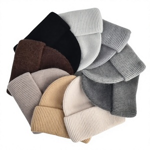 Gorro de Punto de Color Sólido, 100% Acrílico, Unisex, para Adultos, Estilo Casual de Invierno, Tejido a Máquina, Estilo Acanalado, 56-58 cm - Product Image 1