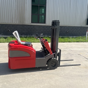 Montacargas Eléctrico de Tres Ruedas con Sistema de Enganche de 3 Puntos, Tipo Asiento, para Pasillos Estrechos - Product Image 3