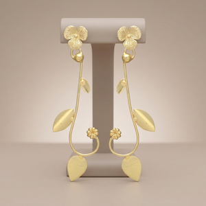 Pendientes Étnicos Chapados en Oro con Flores y Ramas en Cascada para Bodas y Compromisos - Product Image 4