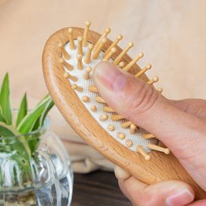 Conjunto de cepillo de pelo de cabra y peine para bebé, juego de cepillo de pelo de madera suave para recién nacido, superventas - Product Image 4