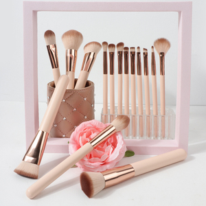 Brochas de Maquillaje Veganas de Alta Calidad y Bajo <span class=keywords><strong>Precio</strong></span>, con Mango de Madera, Brochas de Maquillaje al por Mayor, Juego de Brochas de Maquillaje con Mango Rosa - Product Image 1