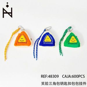 Portachiavi a Forma di Triangolo con Faccina Sorridente e Cinturino in Corda per Zaini e Accessori per Borse, 600 Pezzi per Scatola - Product Image 2