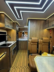 Camion-camping-car Sinotruck Howo à toit relevable, très demandé, pour <span class=keywords><strong>les</strong></span> voyages en pleine nature, la observation des étoiles et <span class=keywords><strong>les</strong></span> séances photo en extérieur (avec possibilité de se déguiser) - Product Image 5