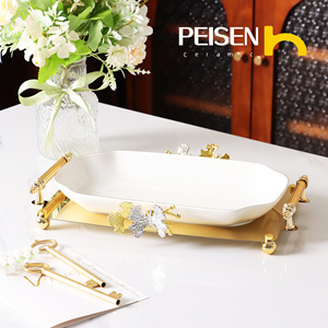 Vassoio da portata in ceramica con cornice <span class=keywords><strong>e</strong></span> manici in metallo dorato, 2 misure, piatto da dessert in porcellana <span class=keywords><strong>bianca</strong></span> con dettagli a foglia, vassoio decorativo - Product Image 4