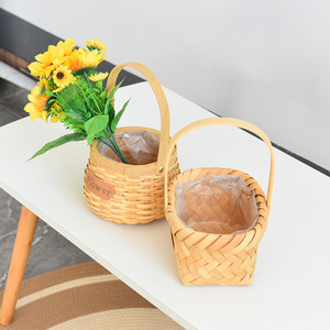 Hand-woven <b>flower</b> basket, straw <b>flower</b> basket, wooden chip hand-woven <b>flower</b> basket, rattan hand-woven <b>flower</b> basket, pastoral - Product Image 4