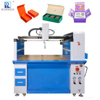 Machine de collage CNC de bureau pour carton, papier, bordures, semelles de boîtes en carton, latex blanc, PUR, colle thermofusible et colle à froid en spray