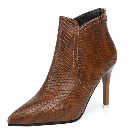 สีน้ำตาล