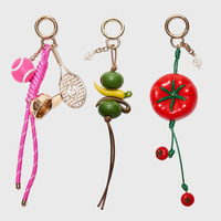 Porte-clés en métal JYS de luxe avec sac en tissu, corde tressée, breloque mignonne en forme de croissant, de café, de Cupidon, de balle de tennis, de banane, de tomate