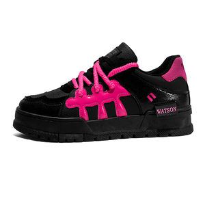 شعار مخصص من الشركة المصنعة بلون وردي فاتح ، أحذية رياضية رجالية عالية الجودة لافتة للنظر - Product Image 1