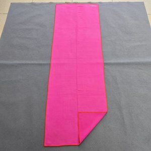 Groothandel Verdikte Antislip Microfiber Siliconen Yoga <span class=keywords><strong>Mat</strong></span> Handdoek Zweetabsorberende Fitness Sportdeken Zandvrij Voor Volwassenen - Product Image 1
