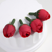 Kuncup Bunga Mini Realistis untuk Korsase, Boutonniere, dan Bunga Pergelangan Tangan yang Elegan. Aksesoris Perhiasan & Kerajinan Tangan DIY yang Sempurna.
