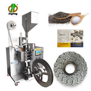 Machine de remplissage et d'emballage verticale automatique pour sachets jumeaux de 0,5g et 1g, idéale pour les condiments alimentaires (piment) - Product Image 1