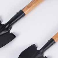 Mini houe d'extérieur en acier au carbone avec manche droit en bois pour le camping, utilisation multifonctionnelle dans les jardins de fleurs et de légumes
