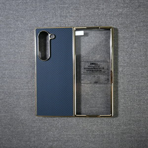 Funda de teléfono plegable magnética para Samsung <span class=keywords><strong>Fold</strong></span> 7 6 5 <span class=keywords><strong>4</strong></span> 3 <span class=keywords><strong>Protector</strong></span> de pantalla Caja de venta al por menor chapada en oro Funda original de carbono Slim <span class=keywords><strong>Fold</strong></span> 7 - Product Image 4