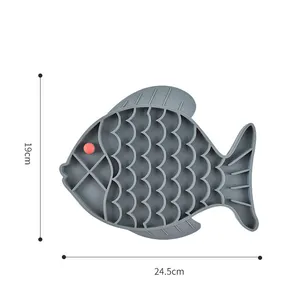 Wholesale High Quality Silicone Fish Shape Pet Food Pad Slow Feeder Cat Dog Lick Mat for Bath Washing Distraction