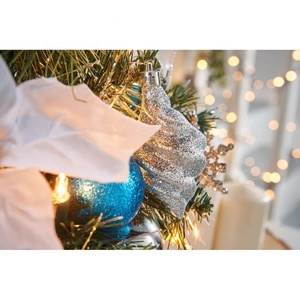 2025 nouvelle <span class=keywords><strong>belle</strong></span> décoration d'arbre <span class=keywords><strong>de</strong></span> Noël <span class=keywords><strong>de</strong></span> bureau en matériau PVC - Product Image 5