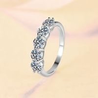 Bague de mariage en argent sterling 925 avec demi-bande romantique, 5 moissanites taille brillant 0,3 ct VVS1 certifiées GRA - Prix de gros