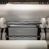 Étiquettes pour vêtements rouleau de ruban autocollant en taffetas de nylon auto-adhésif blanc pour vêtement ruban adhésif en feuille autocollant ou en rouleaux