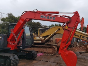 High Quality Used Hitachi ZX70 <b>Small</b> Hydraulic Crawler Excavator, Free Dozer Blade - Product Image 2