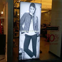 Profilé carré en aluminium de boîte à lumière LED suspendue d'intérieur simple face avec affichage d'affiches en acrylique pour signalisation publicitaire