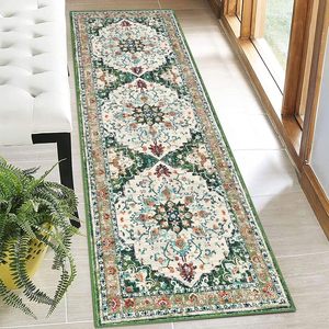 Tapis de couloir en velours cristal à motif médaillon antidérapant pour usage domestique 2 pi x 8 pi - Product Image 1