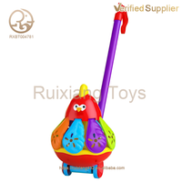 Vente en gros Jouet pour enfants poussins Jouet unisexe à main pour bébé Chariot à pousser Marchette Jouet éducatif et rotatif pour apprendre à ramper et à jouer en toute sécurité