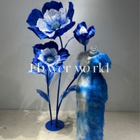 Grandes fleurs artificielles bleues personnalisées fleurs en papier pour les accessoires de décoration de scène de mariage pour les armoires de centre commercial