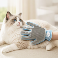 Gant de toilettage pour animaux de compagnie en silicone pour chats et chiens, pour l'élimination des poils lâches et le massage, disponible en versions pour main gauche et droite et en différentes tailles