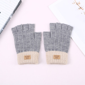 Gants en laine d'alpaga mi-doigts pour femmes, chauds et épais, compatibles avec les écrans tactiles, pour le cyclisme, le shopping et les activités de plein air - Product Image 3