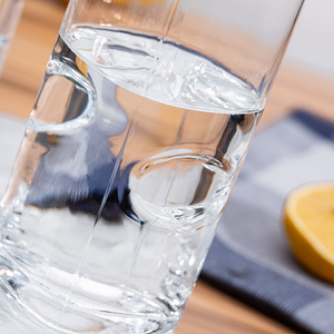 Verre à eau en verre sodocalcique transparent, robuste et élégant, de grande capacité (370 ml), de qualité supérieure et réputé - Product Image 4