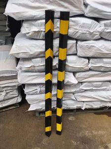 Protection d'angle murale en caoutchouc de haute qualité pour la sécurité routière, pare-chocs anti-collision jaune et noir réfléchissant - Product Image 6