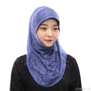 Dropshipping / Stock disponible en gros / OEM – Voile Jacquard Léger Pratique à Enfiler pour Femme Musulmane – Robe Islamique - Product Image 4