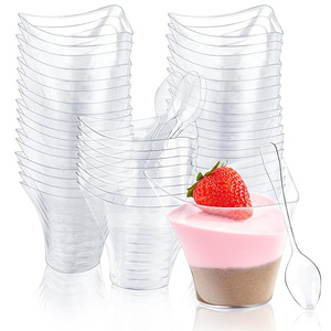 Mini gobelets à dessert triangulaires de 4 oz gobelets d'apéritif en plastique jetables gobelets à shooter réutilisables avec cuillères pour parfait de yaourt aux fruits - Product Image 5