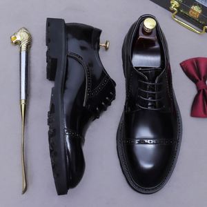 Chaussures en cuir de luxe pour hommes - Chaussures anglaises gaufrées en cuir véritable, style Derby rétro à lacets, en cuir brillant pour hommes - Product Image 2