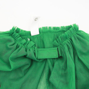 Falda de Tul Verde para Niñas, Estilo Tutú con Volantes, Pompones y Corazones, para Árbol de Navidad - Product Image 4