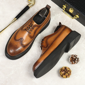 Zapatos de cuero clásicos, versátiles, casuales y cómodos, ligeros, con suela gruesa, acabado brillante, ideales para entornos de negocios. - Product Image 4