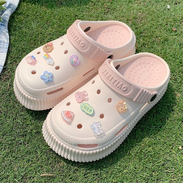 Chunky-heel Height Increasing Closed Toe Anti-Slip Patent Leather Outsole Outerwear Platform Clogs Air Cushion Beach Holiday