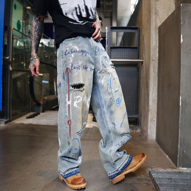 Distressed Graffiti Ripped Jeans for Men, Spring/Summer High-End Street Style Vintage Casual Straight Wide-Leg Pants