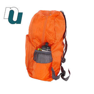 กระเป๋าเป้สะพายหลังผู้ชายอเนกประสงค์ขนาดใหญ่สำหรับกิจกรรมกลางแจ้ง ดีไซน์แฟชั่นสั่งตัดพิเศษ พับเก็บได้ พร้อมช่องแยกของแห้งและเปียก - Product Image 6