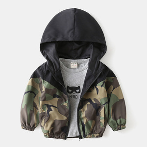 Nouveaux manteaux d'hiver pour enfants en tissu trench-coat avec motifs, conçus pour les garçons, provenant d'un fournisseur chinois - Product Image 2