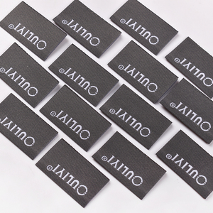 Prodotti digitali taglia prezzo etichetta indumento su misura il tuo Logo morbido tessuto <span class=keywords><strong>etichette</strong></span> con centro anello pieghevole - Product Image 6