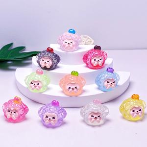Breloques en résine mignonnes de dessin animé étincelant phosphorescent pour accessoires de bijoux à bricoler soi-même petits ornements de voiture - Product Image 1