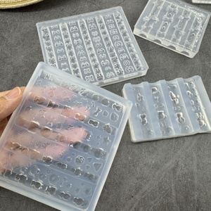 Molde de Uñas Cuadrado TangChu KT Cat, Molde de Silicona Transparente para Arte de Uñas Hecho a Mano, Diseño de Flores y Lazos de Dibujos Animados, Venta al Por Mayor - Product Image 2