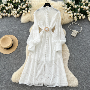 Robe longue décontractée brodée en creux col rond robe femmes manches lanterne cravate taille fine robe élégante mode femmes <span class=keywords><strong>vêtements</strong></span> - Product Image 1