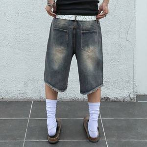 شورت جينز رجالي واسع (جورتس) بتصميم مخصص وبخاخ بألوان قوس قزح، ممزق بحواف مهترئة وجيوب، وبمقاس كبير - Product Image 3